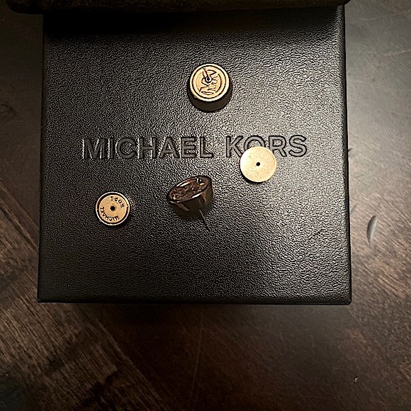 Michael Kors Botanical Earrings - Picture 5 of 6